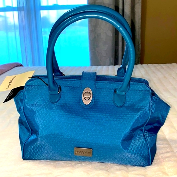 Baggallini Handbags - NWT Baggallini women purse